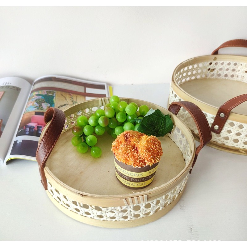 Rattan Tray Handle - 手作りレトロ北欧風ラタン製トレイ、革製ハンドル付き丸型、香水、アロマセラピー、果物、野菜、スナック用トレイ、収納バスケット