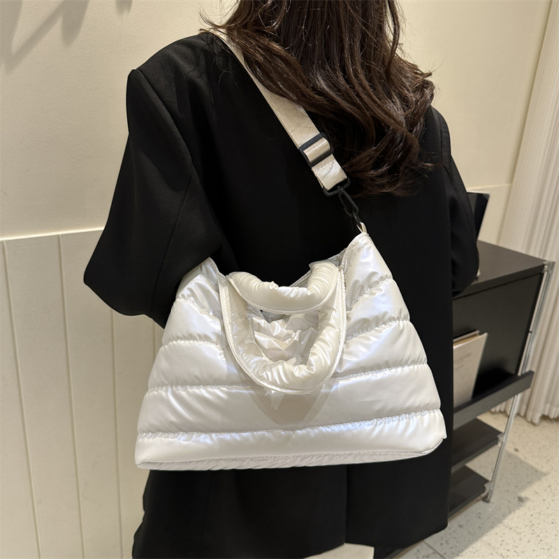 コットン衣料品 女性用クロスボディバッグ ショルダーバッグ  - Interior Design Open Space のレビューと価格